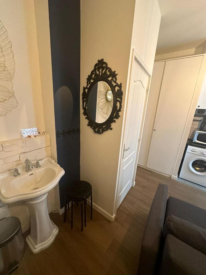 Super Location Meets Charming Studio -Ecole Militaries Champ De Mars - 7Th Arrondisment Apartamento Paris Exterior foto